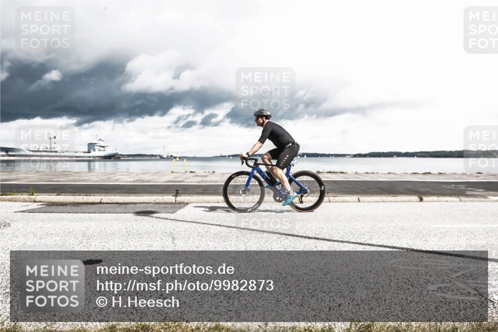 16.08.2026 - KN Förde Triathlon 2026 H.Heesch http://msf.ph/oto/9982873 16.08.2026 12:55:47 Radfahren 513, 517, 561, 562 meine-sportfotos.de