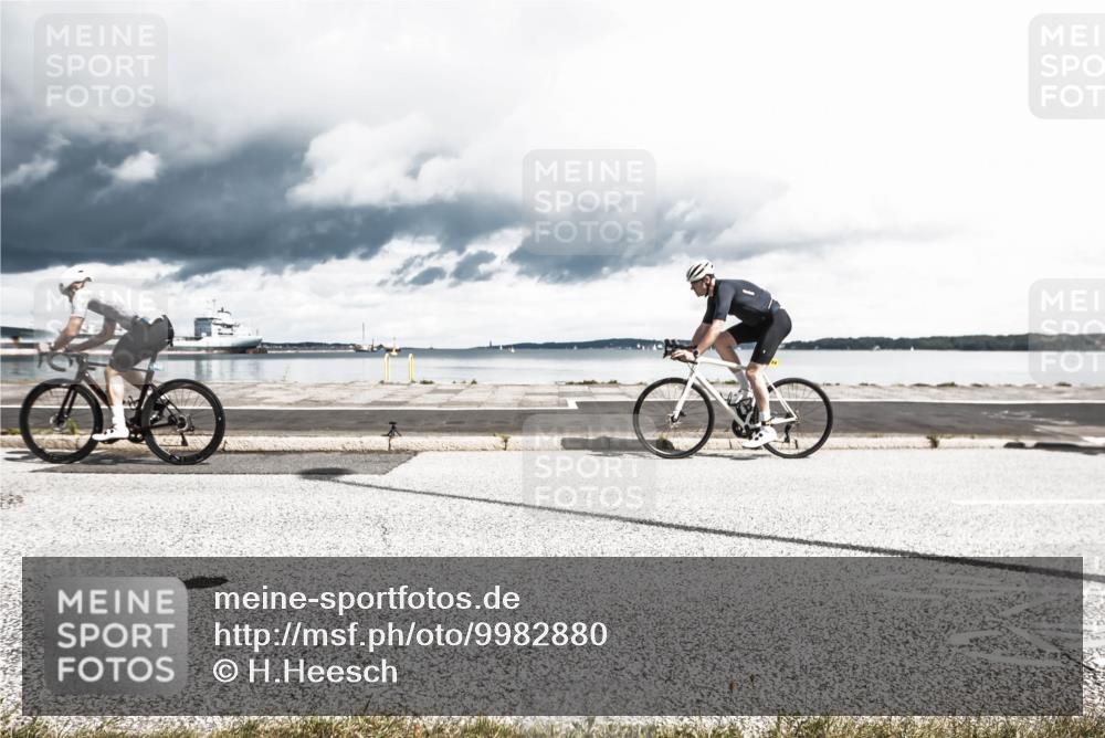 16.08.2026 - KN Förde Triathlon 2026 H.Heesch http://msf.ph/oto/9982880 16.08.2026 12:56:00 Radfahren 509, 542, 600, 704, 724, 727 meine-sportfotos.de