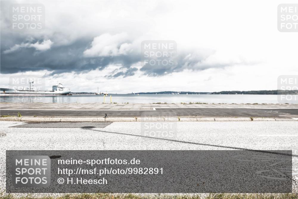 16.08.2026 - KN Förde Triathlon 2026 H.Heesch http://msf.ph/oto/9982891 16.08.2026 12:56:17 Radfahren 592, 713 meine-sportfotos.de