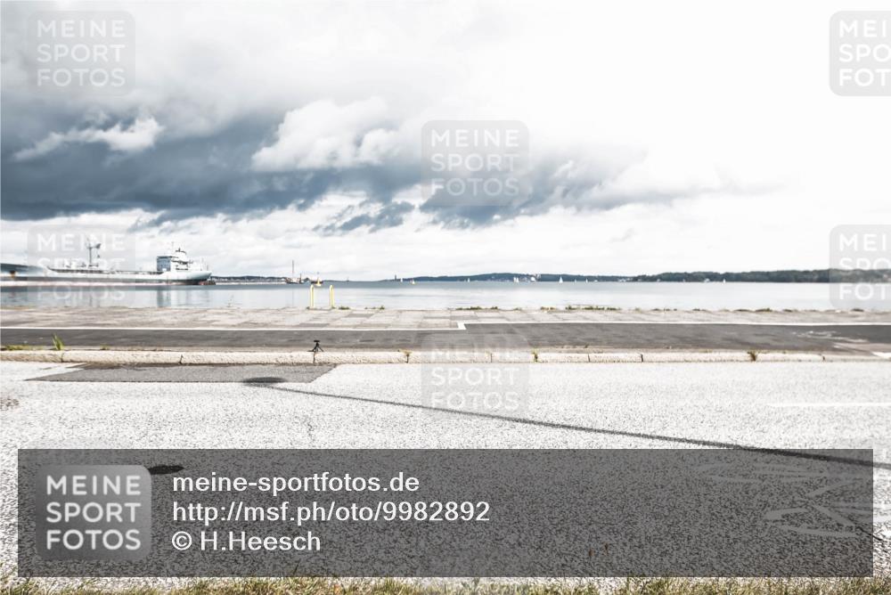 16.08.2026 - KN Förde Triathlon 2026 H.Heesch http://msf.ph/oto/9982892 16.08.2026 12:56:20 Radfahren 592, 713 meine-sportfotos.de