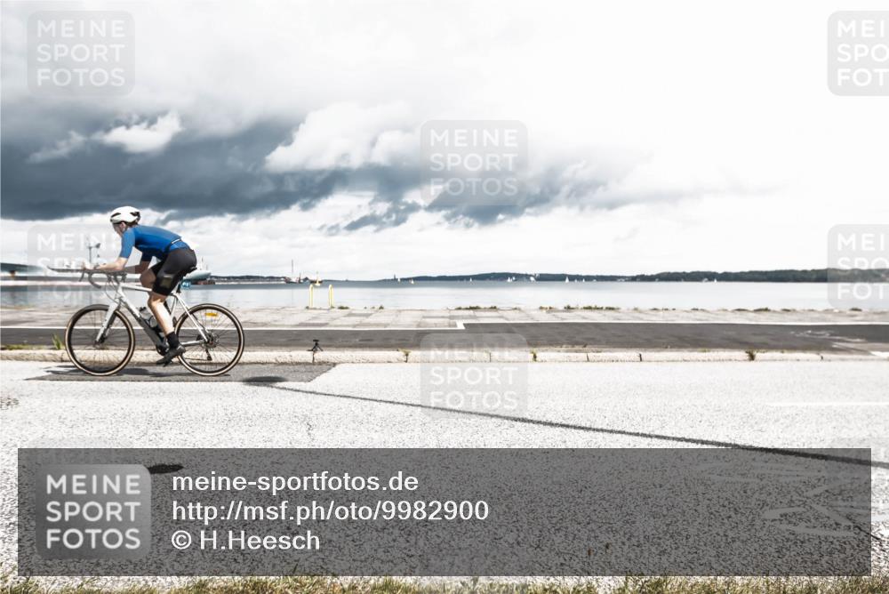 16.08.2026 - KN Förde Triathlon 2026 H.Heesch http://msf.ph/oto/9982900 16.08.2026 12:56:33 Radfahren 528, 545, 584, 715, 725 meine-sportfotos.de