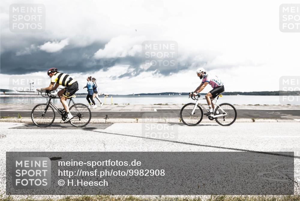 16.08.2026 - KN Förde Triathlon 2026 H.Heesch http://msf.ph/oto/9982908 16.08.2026 12:56:45 Radfahren 518, 521, 568, 718, 723 meine-sportfotos.de