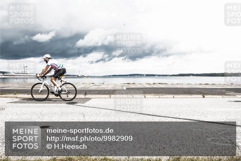 16.08.2026 - KN Förde Triathlon 2026 H.Heesch http://msf.ph/oto/9982909 16.08.2026 12:56:46 Radfahren 521, 539, 568 meine-sportfotos.de