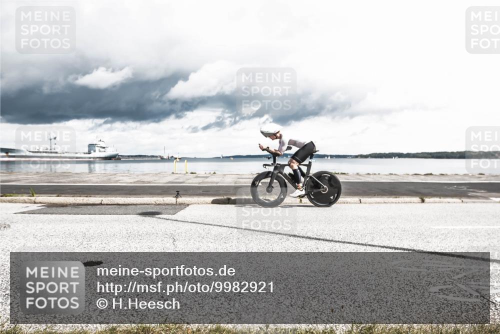 16.08.2026 - KN Förde Triathlon 2026 H.Heesch http://msf.ph/oto/9982921 16.08.2026 12:57:04 Radfahren 511, 527, 579, 581 meine-sportfotos.de