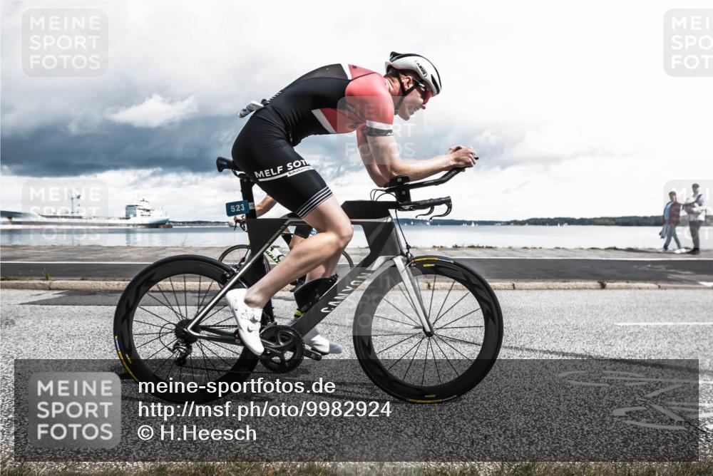 16.08.2026 - KN Förde Triathlon 2026 H.Heesch http://msf.ph/oto/9982924 16.08.2026 12:57:11 Radfahren 519, 523, 530, 543, 581, 603, 706, 721 meine-sportfotos.de