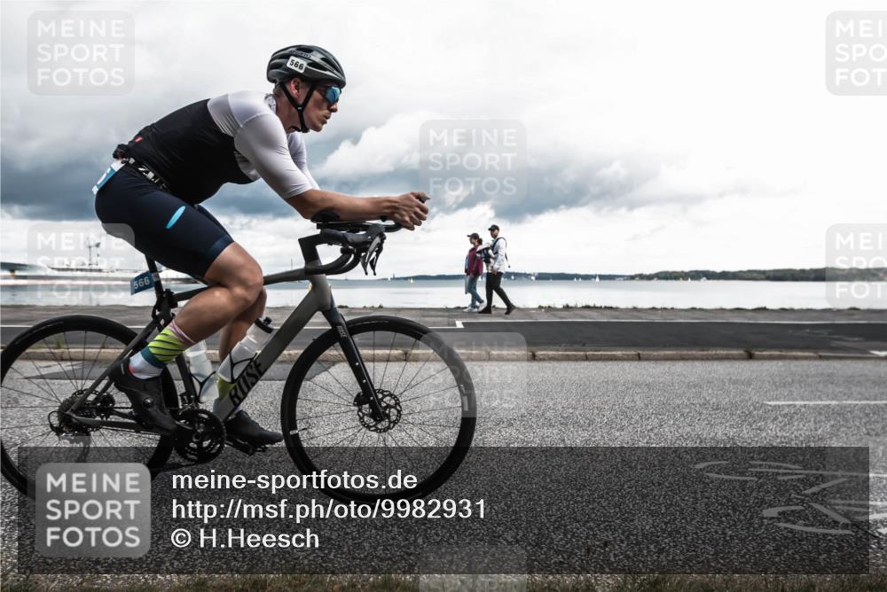 16.08.2026 - KN Förde Triathlon 2026 H.Heesch http://msf.ph/oto/9982931 16.08.2026 12:57:23 Radfahren 196, 501, 507, 514, 520, 565, 566, 591 meine-sportfotos.de