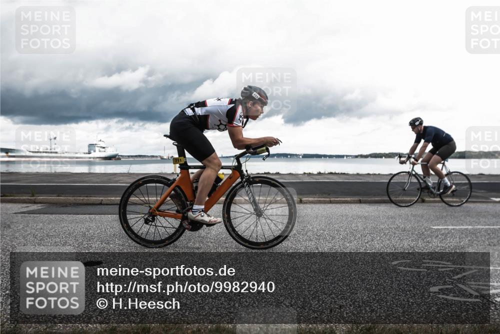 16.08.2026 - KN Förde Triathlon 2026 H.Heesch http://msf.ph/oto/9982940 16.08.2026 12:57:41 Radfahren 576, 586, 711 meine-sportfotos.de