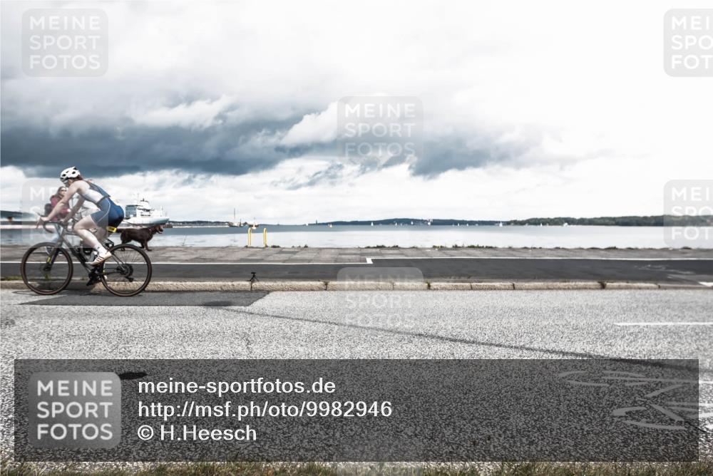 16.08.2026 - KN Förde Triathlon 2026 H.Heesch http://msf.ph/oto/9982946 16.08.2026 12:57:54 Radfahren 510, 525, 542, 589, 602, 746 meine-sportfotos.de