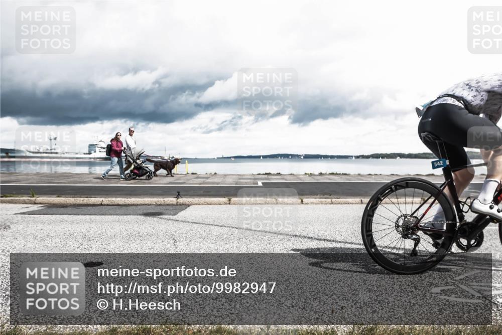 16.08.2026 - KN Förde Triathlon 2026 H.Heesch http://msf.ph/oto/9982947 16.08.2026 12:57:56 Radfahren 510, 525, 542, 589, 602, 729 meine-sportfotos.de
