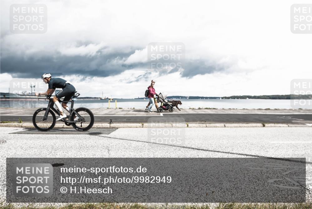 16.08.2026 - KN Förde Triathlon 2026 H.Heesch http://msf.ph/oto/9982949 16.08.2026 12:57:59 Radfahren 510, 513, 525, 589, 602, 729 meine-sportfotos.de
