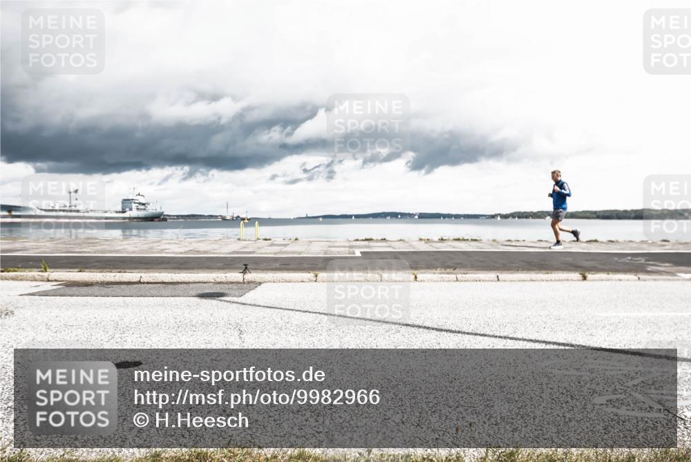16.08.2026 - KN Förde Triathlon 2026 H.Heesch http://msf.ph/oto/9982966 16.08.2026 12:58:16 Radfahren 524, 551, 594, 607, 709, 743 meine-sportfotos.de