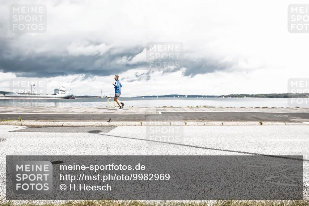 16.08.2026 - KN Förde Triathlon 2026 H.Heesch http://msf.ph/oto/9982969 16.08.2026 12:58:18 Radfahren 524, 551, 590, 594, 597, 607, 709, 743 meine-sportfotos.de