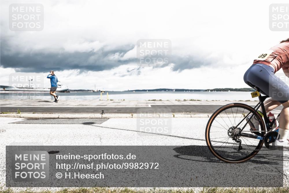 16.08.2026 - KN Förde Triathlon 2026 H.Heesch http://msf.ph/oto/9982972 16.08.2026 12:58:20 Radfahren 524, 551, 590, 594, 597, 607, 709, 743 meine-sportfotos.de