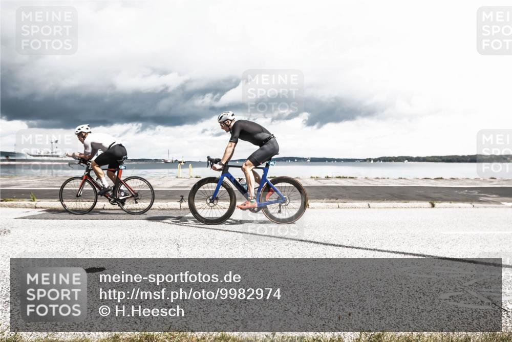 16.08.2026 - KN Förde Triathlon 2026 H.Heesch http://msf.ph/oto/9982974 16.08.2026 12:58:21 Radfahren 524, 551, 590, 594, 597, 607, 709, 743 meine-sportfotos.de