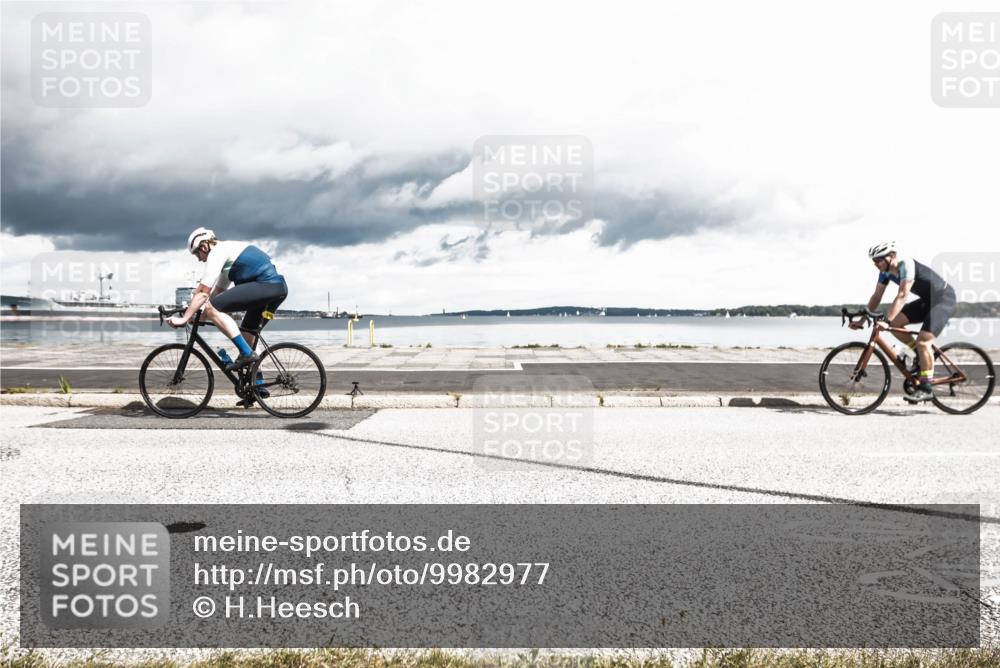 16.08.2026 - KN Förde Triathlon 2026 H.Heesch http://msf.ph/oto/9982977 16.08.2026 12:58:22 Radfahren 590, 594, 597, 607, 709, 743 meine-sportfotos.de