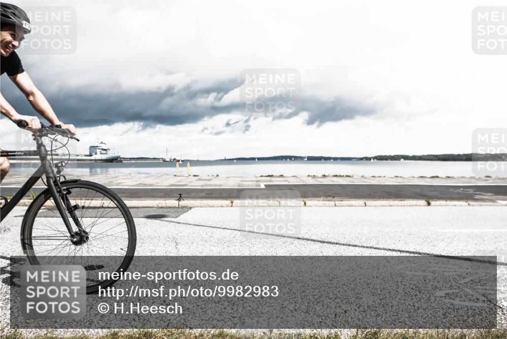 16.08.2026 - KN Förde Triathlon 2026 H.Heesch http://msf.ph/oto/9982983 16.08.2026 12:58:30 Radfahren 547, 572, 596, 600, 716 meine-sportfotos.de