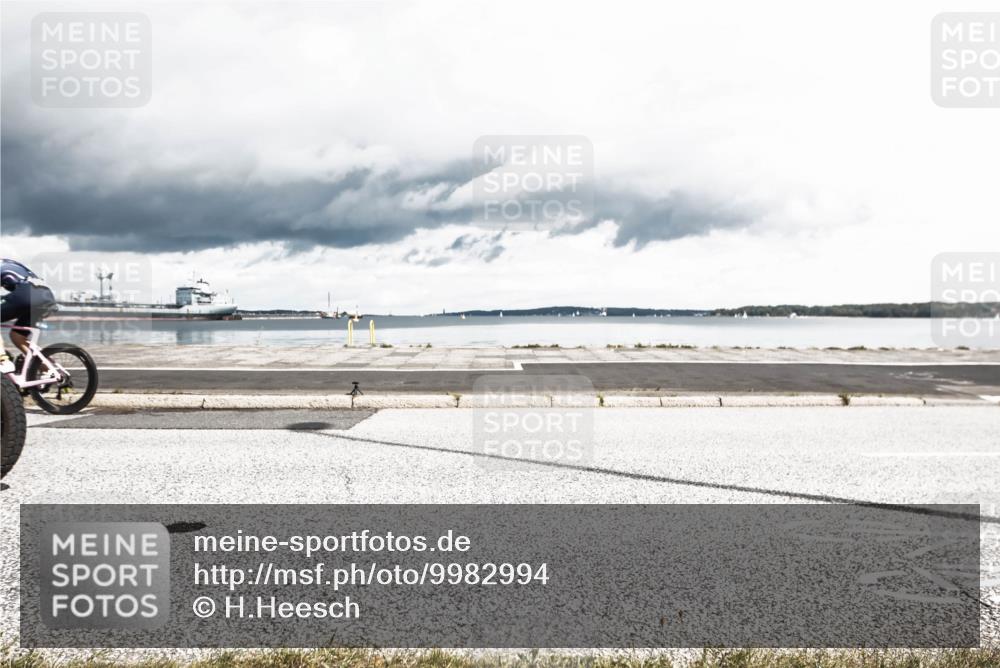 16.08.2026 - KN Förde Triathlon 2026 H.Heesch http://msf.ph/oto/9982994 16.08.2026 12:58:44 Radfahren 528, 595, 713 meine-sportfotos.de