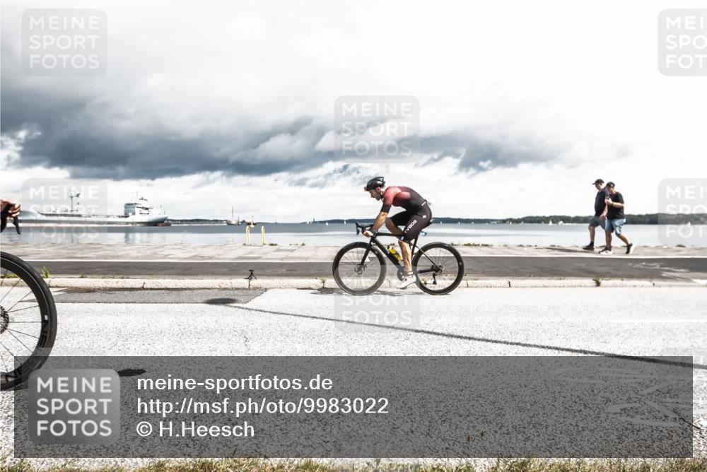 16.08.2026 - KN Förde Triathlon 2026 H.Heesch http://msf.ph/oto/9983022 16.08.2026 12:59:28 Radfahren 519, 541, 710 meine-sportfotos.de