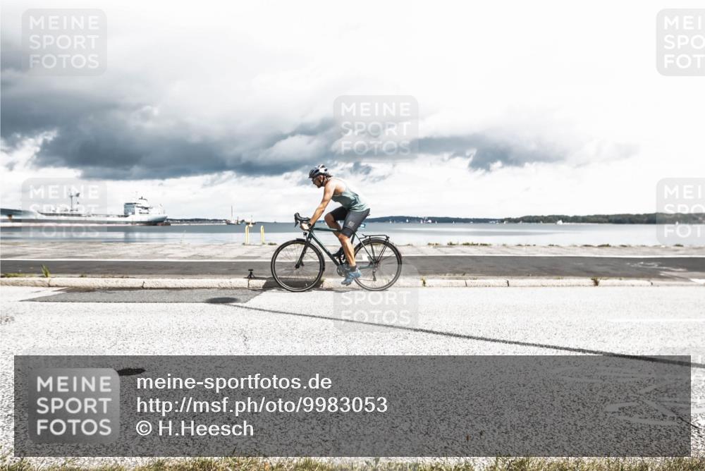 16.08.2026 - KN Förde Triathlon 2026 H.Heesch http://msf.ph/oto/9983053 16.08.2026 12:59:52 Radfahren 506, 510, 553, 581, 599, 603, 605 meine-sportfotos.de