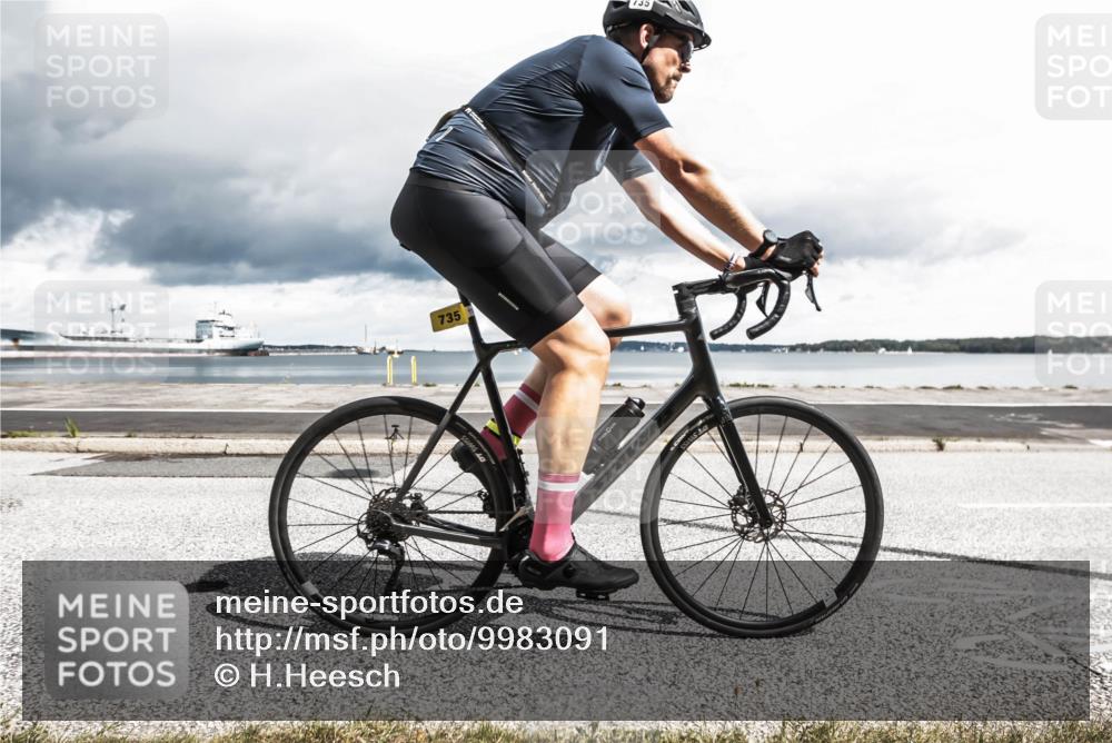 16.08.2026 - KN Förde Triathlon 2026 H.Heesch http://msf.ph/oto/9983091 16.08.2026 13:00:23 Radfahren 551, 578, 602, 701, 732, 735, 736 meine-sportfotos.de