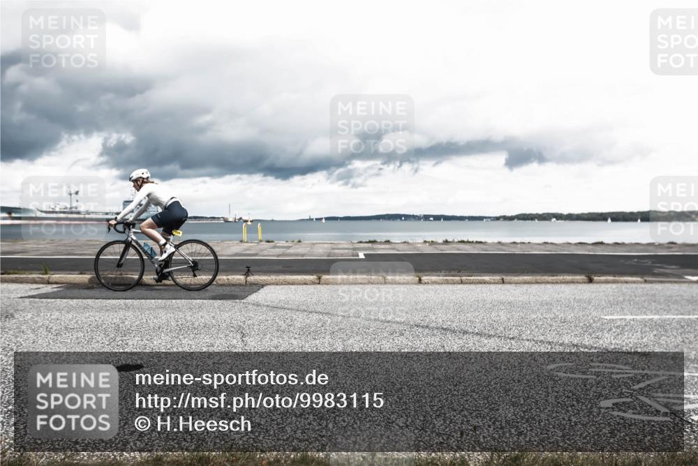 16.08.2026 - KN Förde Triathlon 2026 H.Heesch http://msf.ph/oto/9983115 16.08.2026 13:01:19 Radfahren 726 meine-sportfotos.de