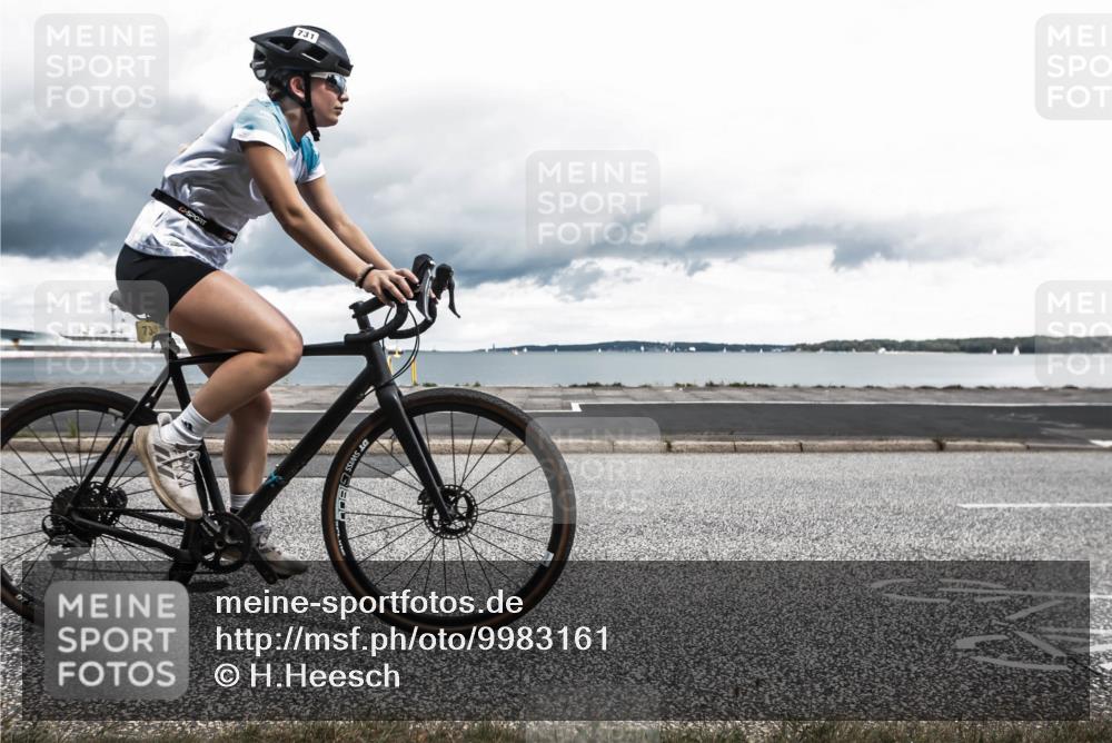 16.08.2026 - KN Förde Triathlon 2026 H.Heesch http://msf.ph/oto/9983161 16.08.2026 13:02:01 Radfahren 717, 731 meine-sportfotos.de