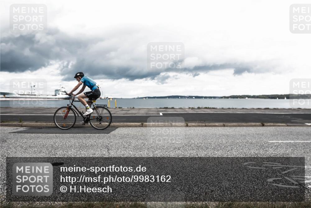 16.08.2026 - KN Förde Triathlon 2026 H.Heesch http://msf.ph/oto/9983162 16.08.2026 13:02:05 Radfahren 550, 717 meine-sportfotos.de
