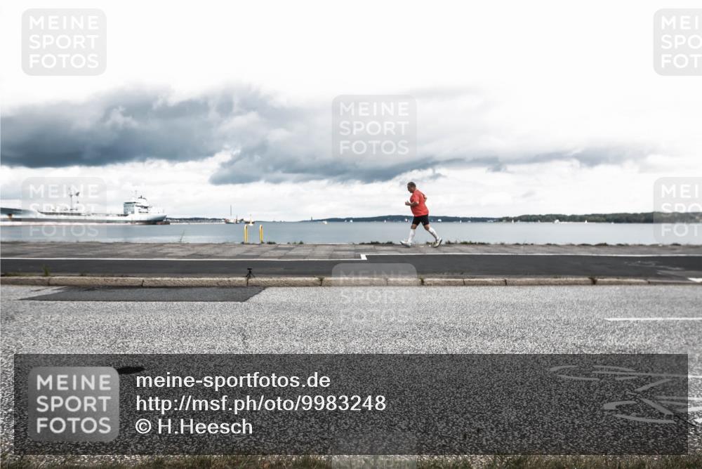 16.08.2026 - KN Förde Triathlon 2026 H.Heesch http://msf.ph/oto/9983248 16.08.2026 13:04:16 Radfahren 571, 606, 721 meine-sportfotos.de