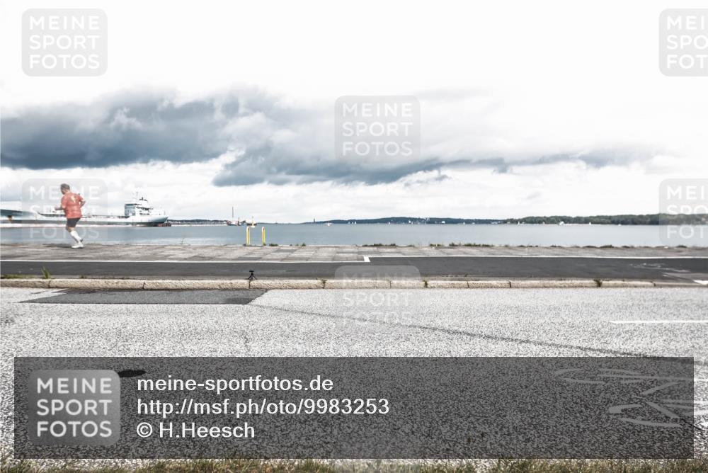 16.08.2026 - KN Förde Triathlon 2026 H.Heesch http://msf.ph/oto/9983253 16.08.2026 13:04:19 Radfahren 575, 606 meine-sportfotos.de