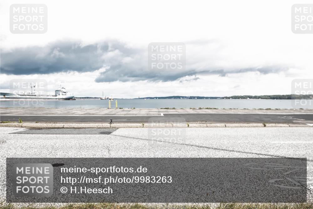 16.08.2026 - KN Förde Triathlon 2026 H.Heesch http://msf.ph/oto/9983263 16.08.2026 13:04:25 Radfahren 575, 583 meine-sportfotos.de