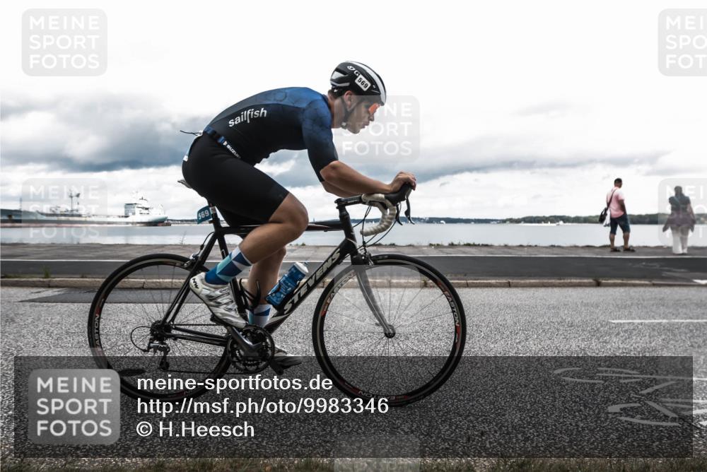 16.08.2026 - KN Förde Triathlon 2026 H.Heesch http://msf.ph/oto/9983346 16.08.2026 13:05:54 Radfahren 510, 569 meine-sportfotos.de