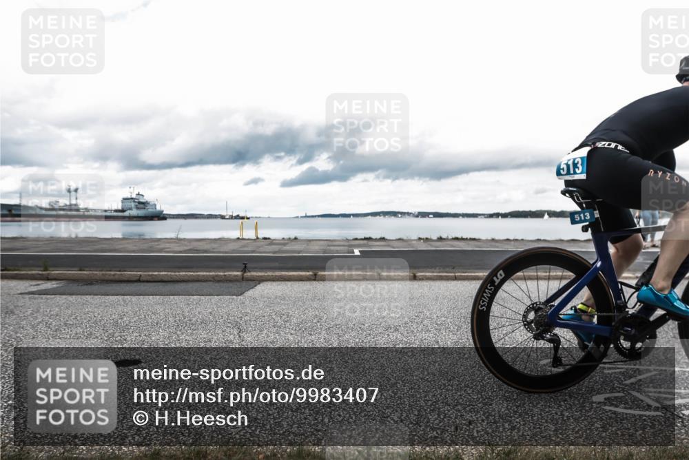 16.08.2026 - KN Förde Triathlon 2026 H.Heesch http://msf.ph/oto/9983407 16.08.2026 13:07:35 Radfahren 513, 592, 711 meine-sportfotos.de