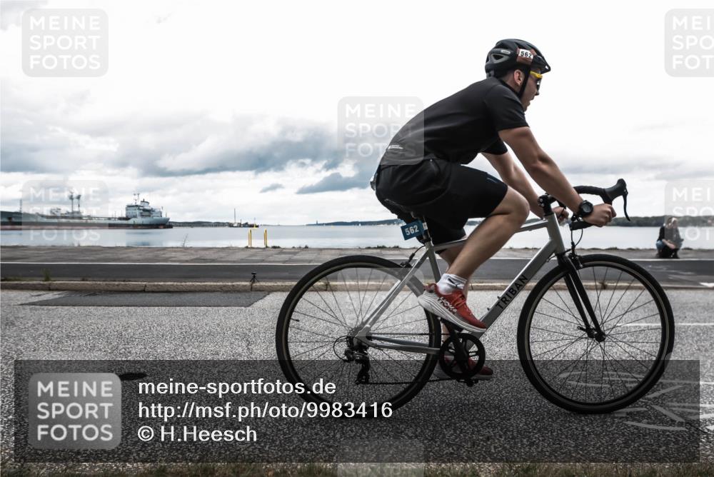 16.08.2026 - KN Förde Triathlon 2026 H.Heesch http://msf.ph/oto/9983416 16.08.2026 13:07:57 Radfahren 562, 566, 603, 738 meine-sportfotos.de