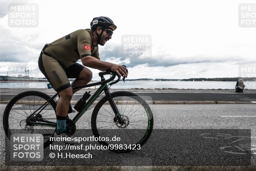 16.08.2026 - KN Förde Triathlon 2026 H.Heesch http://msf.ph/oto/9983423 16.08.2026 13:08:11 Radfahren 565, 710, 732 meine-sportfotos.de