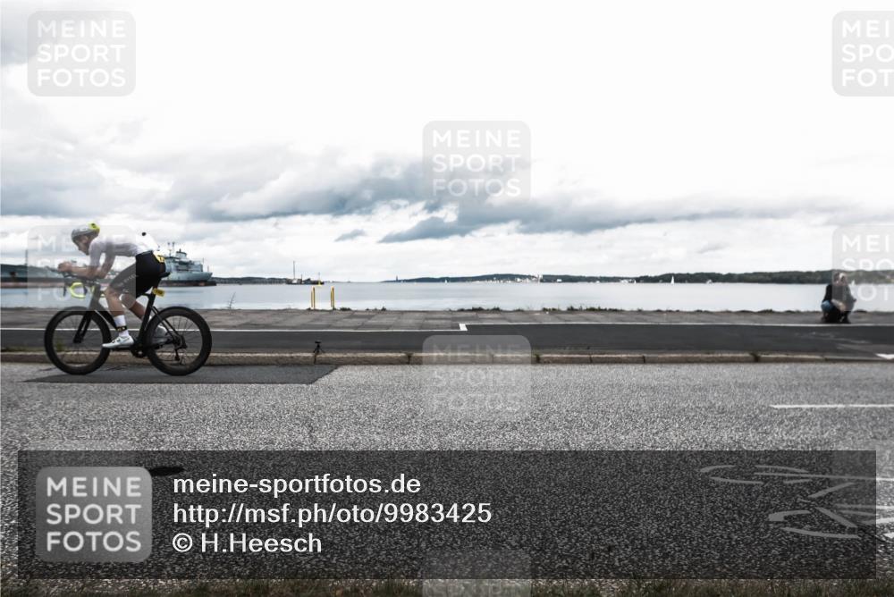 16.08.2026 - KN Förde Triathlon 2026 H.Heesch http://msf.ph/oto/9983425 16.08.2026 13:08:17 Radfahren 572, 590, 602, 732, 745 meine-sportfotos.de