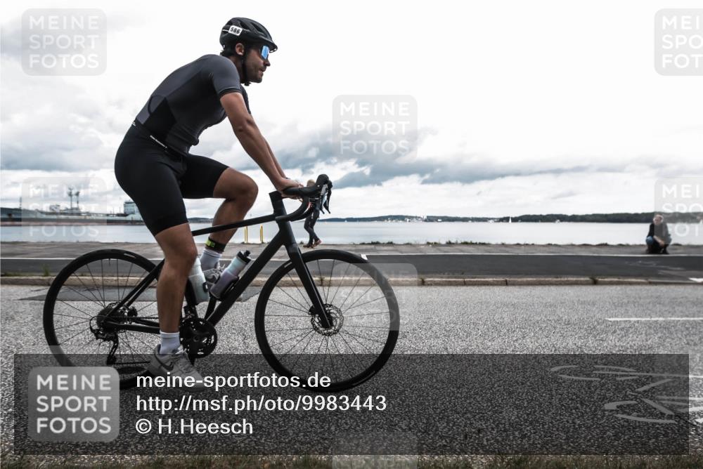 16.08.2026 - KN Förde Triathlon 2026 H.Heesch http://msf.ph/oto/9983443 16.08.2026 13:08:49 Radfahren 581, 586, 598, 716, 725 meine-sportfotos.de