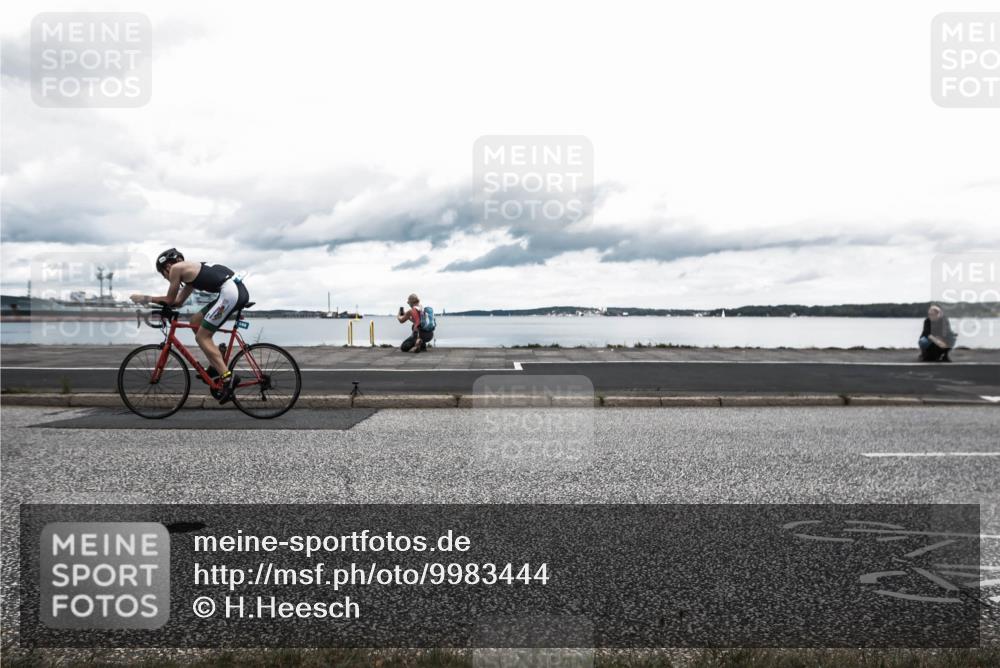 16.08.2026 - KN Förde Triathlon 2026 H.Heesch http://msf.ph/oto/9983444 16.08.2026 13:08:52 Radfahren 581, 586, 598, 600, 713, 714, 716, 725 meine-sportfotos.de