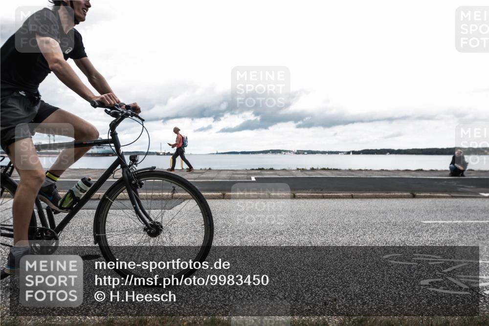 16.08.2026 - KN Förde Triathlon 2026 H.Heesch http://msf.ph/oto/9983450 16.08.2026 13:09:01 Radfahren 591, 707, 709 meine-sportfotos.de