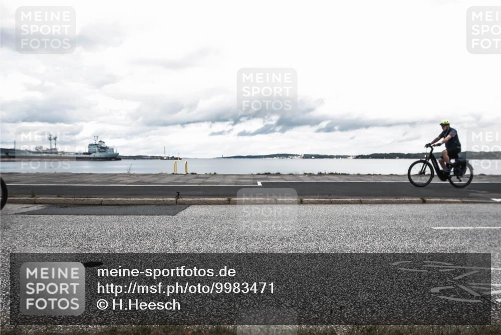 16.08.2026 - KN Förde Triathlon 2026 H.Heesch http://msf.ph/oto/9983471 16.08.2026 13:09:46 Radfahren 702, 735 meine-sportfotos.de