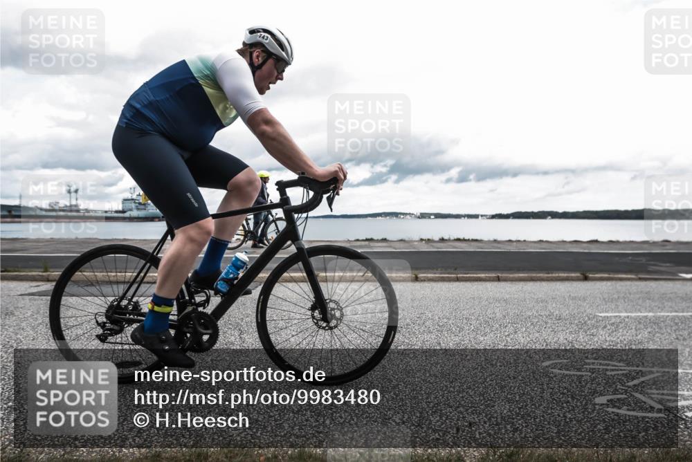 16.08.2026 - KN Förde Triathlon 2026 H.Heesch http://msf.ph/oto/9983480 16.08.2026 13:10:07 Radfahren 504, 524, 594, 595, 704, 718, 743 meine-sportfotos.de