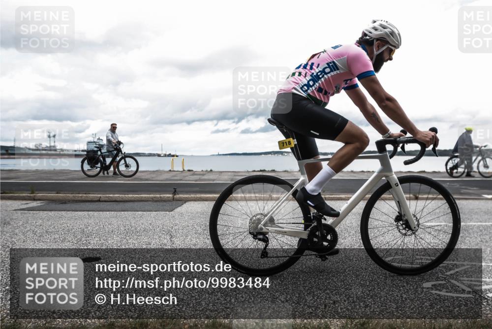 16.08.2026 - KN Förde Triathlon 2026 H.Heesch http://msf.ph/oto/9983484 16.08.2026 13:10:13 Radfahren 592, 594, 710, 718, 732 meine-sportfotos.de