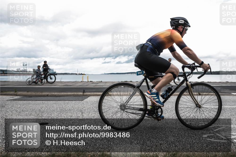 16.08.2026 - KN Förde Triathlon 2026 H.Heesch http://msf.ph/oto/9983486 16.08.2026 13:10:19 Radfahren 592, 710 meine-sportfotos.de