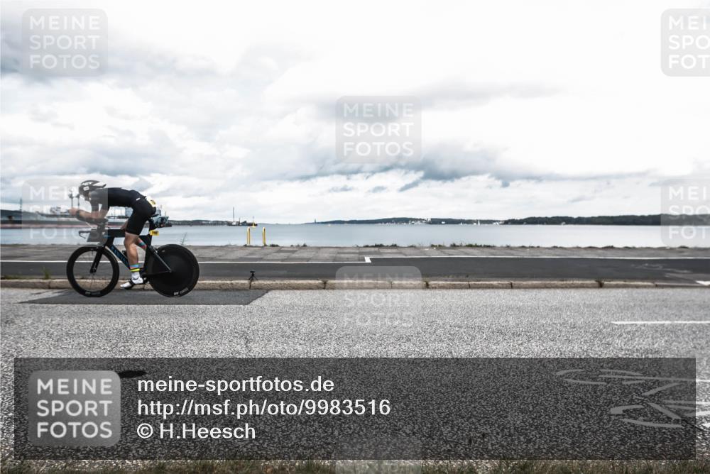 16.08.2026 - KN Förde Triathlon 2026 H.Heesch http://msf.ph/oto/9983516 16.08.2026 13:11:19 Radfahren 572, 706, 716 meine-sportfotos.de