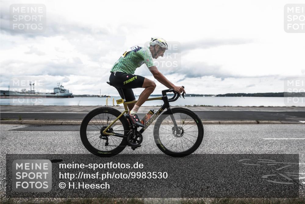 16.08.2026 - KN Förde Triathlon 2026 H.Heesch http://msf.ph/oto/9983530 16.08.2026 13:11:49 Radfahren 702 meine-sportfotos.de