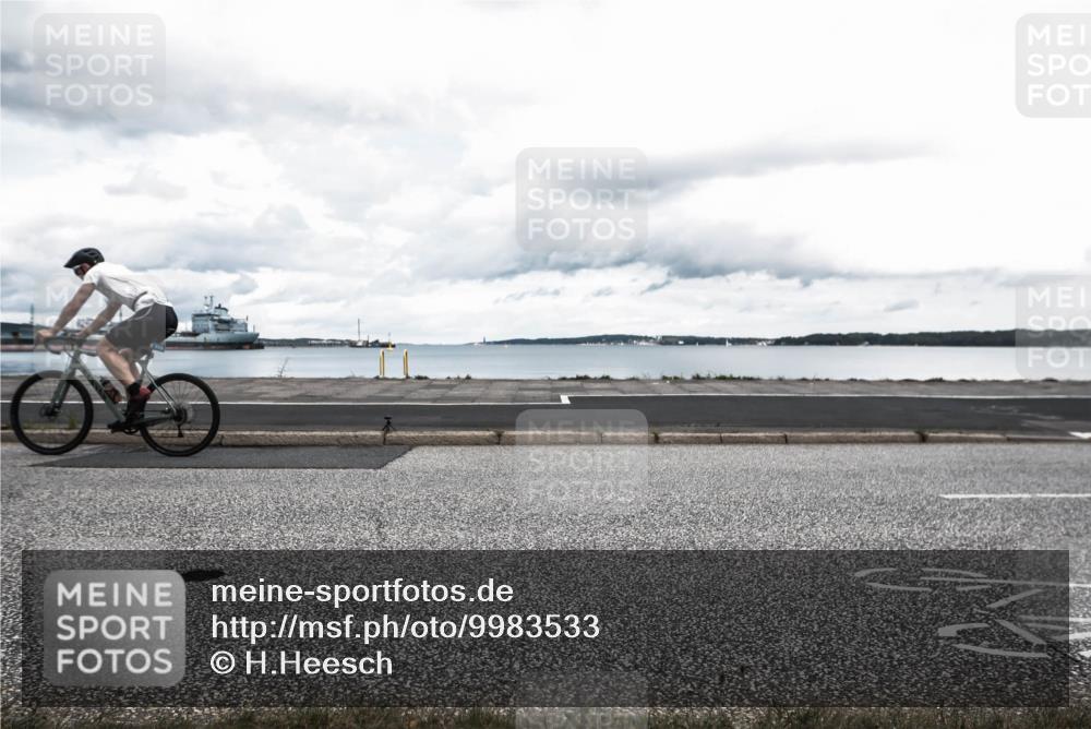 16.08.2026 - KN Förde Triathlon 2026 H.Heesch http://msf.ph/oto/9983533 16.08.2026 13:12:03 Radfahren 512, 555, 705, 726, 729, 739, 746 meine-sportfotos.de