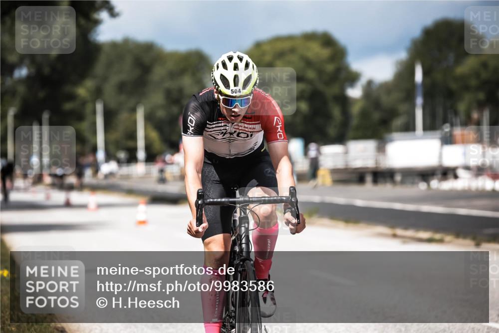 16.08.2026 - KN Förde Triathlon 2026 H.Heesch http://msf.ph/oto/9983586 16.08.2026 12:54:57 Radfahren 504, 565, 721 meine-sportfotos.de