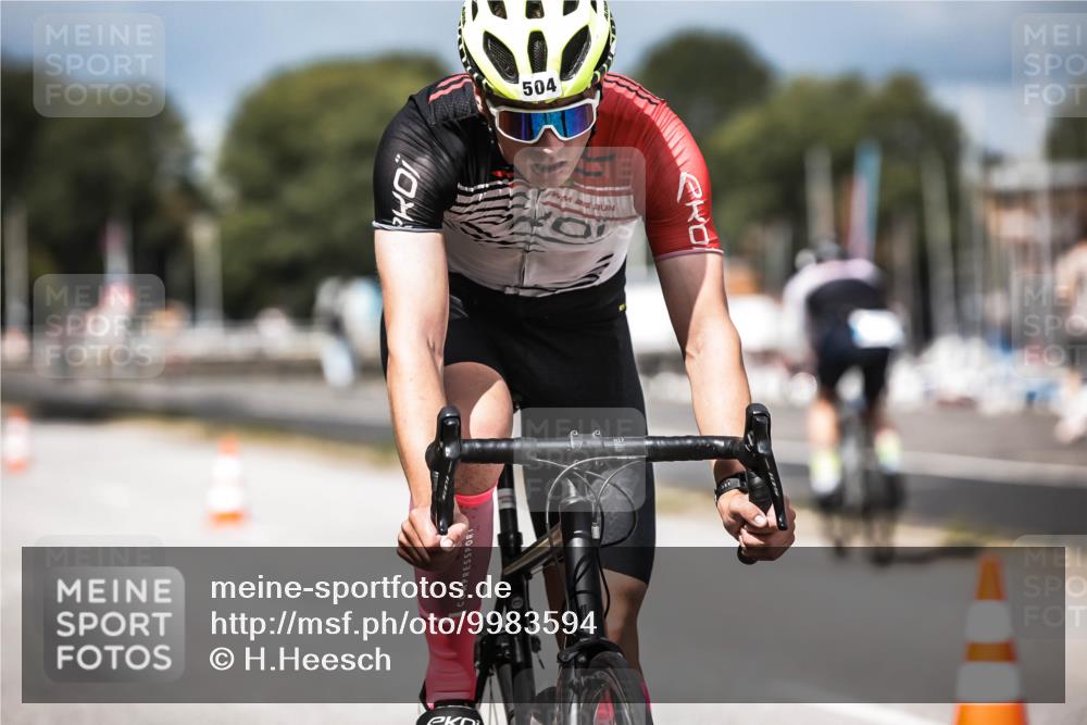 16.08.2026 - KN Förde Triathlon 2026 H.Heesch http://msf.ph/oto/9983594 16.08.2026 12:54:58 Radfahren 504, 565, 721 meine-sportfotos.de