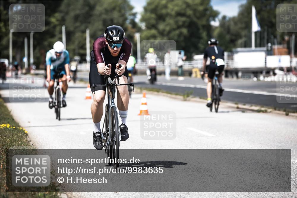 16.08.2026 - KN Förde Triathlon 2026 H.Heesch http://msf.ph/oto/9983635 16.08.2026 12:55:11 Radfahren 523, 705, 706, 733 meine-sportfotos.de