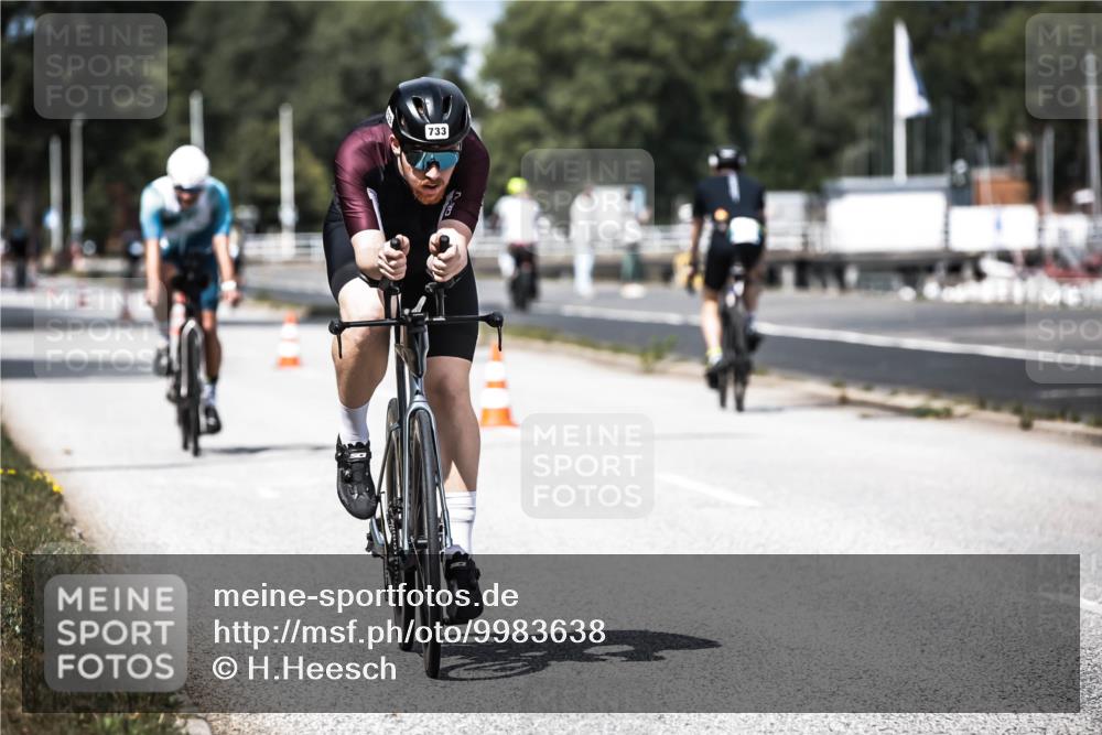 16.08.2026 - KN Förde Triathlon 2026 H.Heesch http://msf.ph/oto/9983638 16.08.2026 12:55:11 Radfahren 523, 705, 706, 733 meine-sportfotos.de