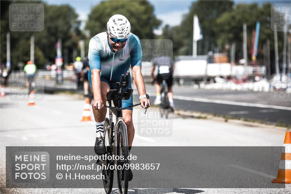 16.08.2026 - KN Förde Triathlon 2026 H.Heesch http://msf.ph/oto/9983657 16.08.2026 12:55:12 Radfahren 705, 706, 711, 733 meine-sportfotos.de